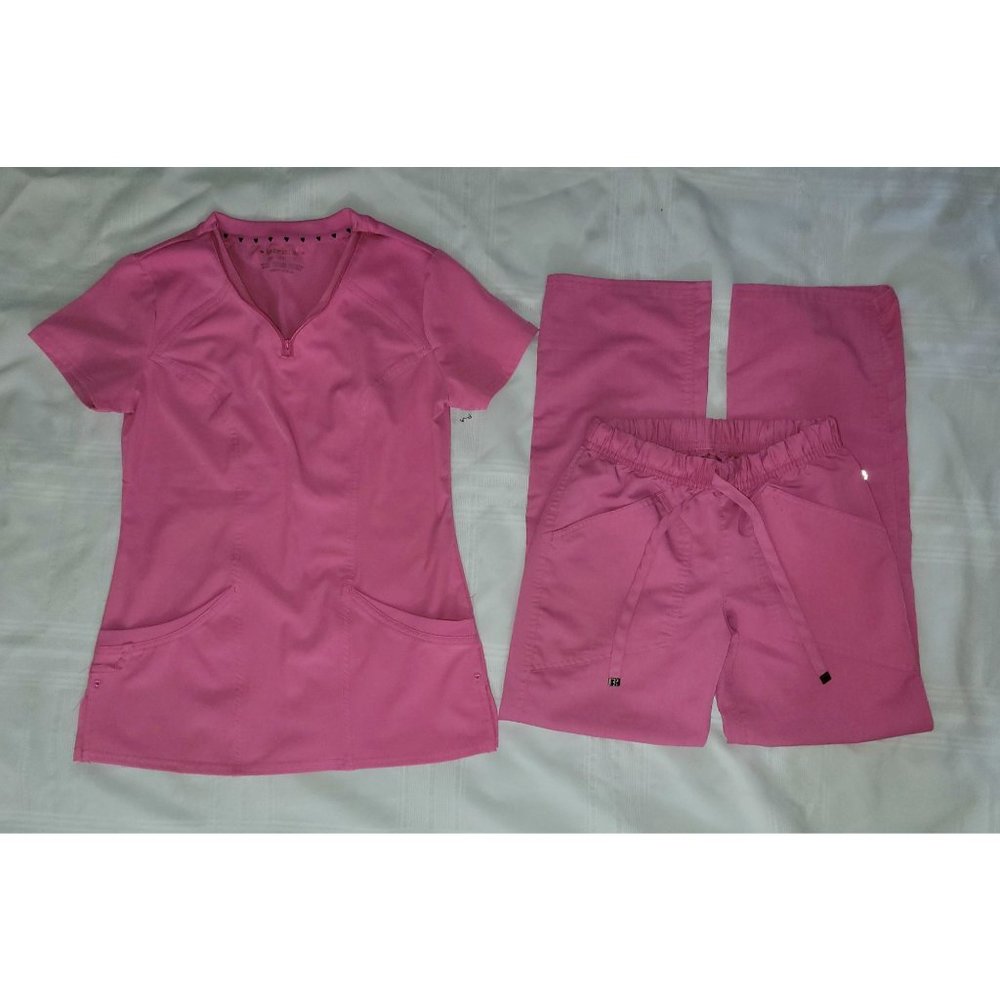 Heart Soul Scrub Set in Pink size XXsmall Petite